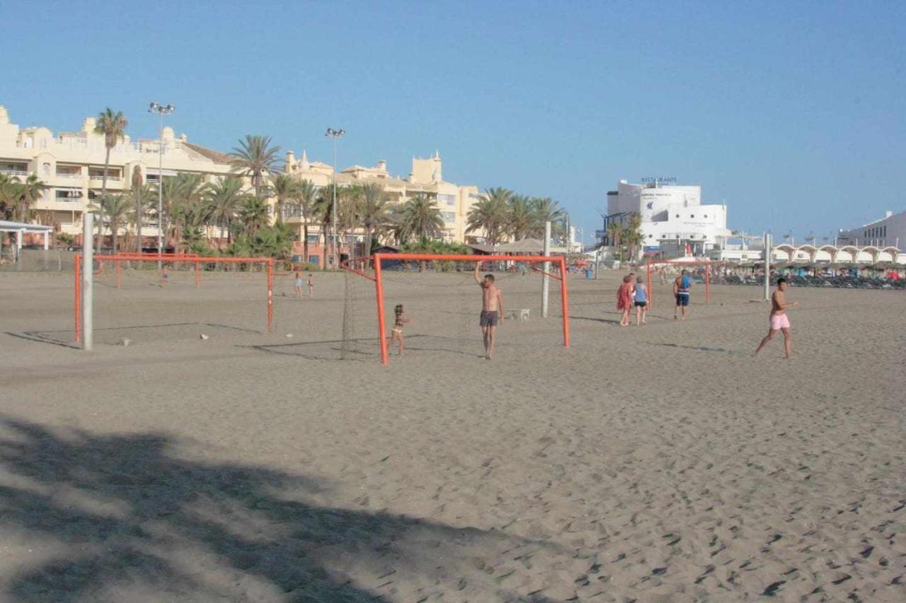 Pool And Beach In Benalmadena Luaran gambar
